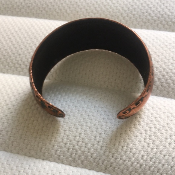 Vintage Solid Copper Inca Cuff Bracelet - Mayan Aztec Inspired - Picture 9 of 10